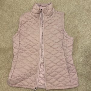 Womens North Face quilted vest